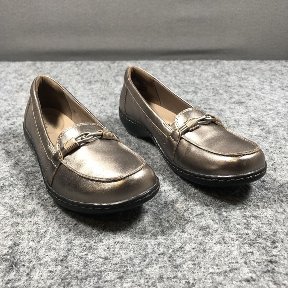 Clarks Shoes - Clarks Collection Shoes Womens Size 7 Gold Leather Slip On Loafers Comfort Flats